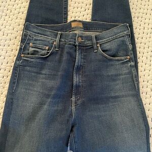 MOTHER The Stinger Flood Dark Blue Straight Jeans